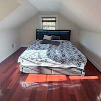 nassim's room