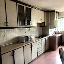 Muthu's room