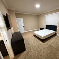 Tai's room