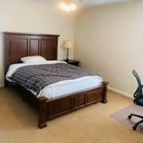 Ken's room