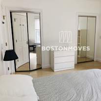 ALEXANDER KAMOUZIS's room