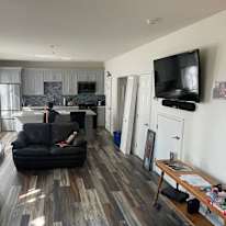 adam mcintyre's room