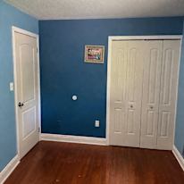 Enrique's room