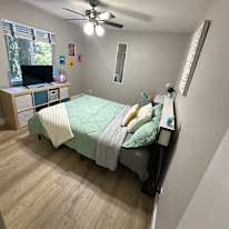 TheOakVista's room