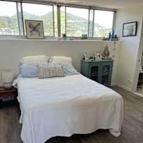 Paul S Goldkorn's room