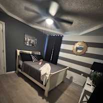 Roshaunda Mcqueen's room
