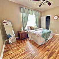 Linh's room