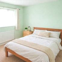 F's room