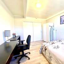 Ric's room