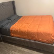 BROOKLYN APARTMENT SHARE LONG OR SHORT TERM's room