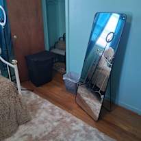 Jeffrey White's room