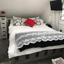 Eddie's room