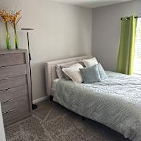 Thomas's room