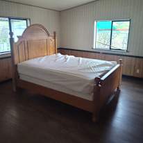 Rhonda's room