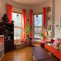 Arale's room