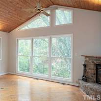 Alcove Rooms's room
