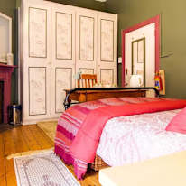 Lisa's room