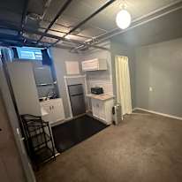 Manouk's room