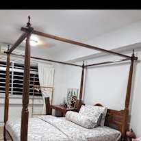 Nur's room