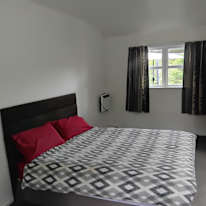 Carl Bond's room