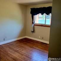 Thomas's room