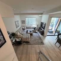 Nadia Zadeh's room