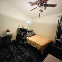RoxiMoxie's room