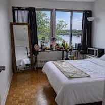 April-Anna Bremers's room