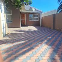Thando's room