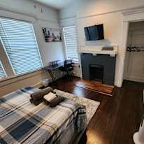 CL&C Property Management and Consulting's room