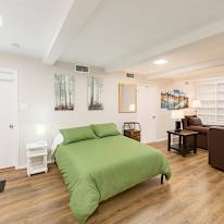 Magali A.'s room
