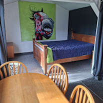 JACKY BURTIN's room