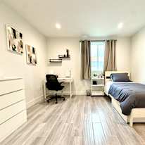 Israel's room