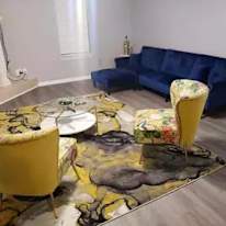 Lynn Favors's room