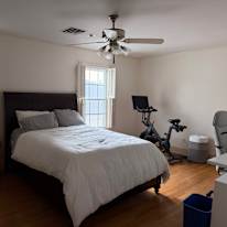 Menzelle Dedeaux's room