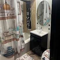 Erica Tukes's room
