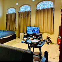 Daphne Huang's room