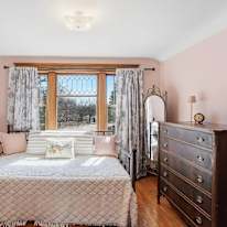 Hannah's room
