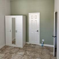 Tri Pham's room