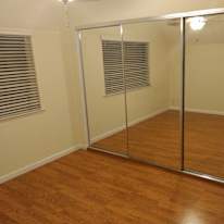Carlos's room