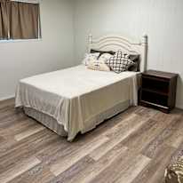 Jonnie's room