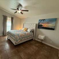 Liz's room