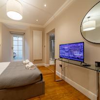 SSB Properties Management's room