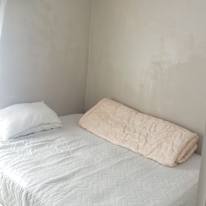 simon's room