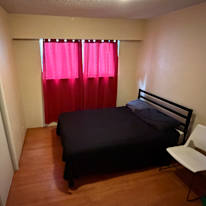 Saul's room