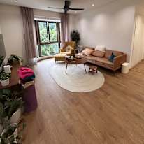 Kelly's room