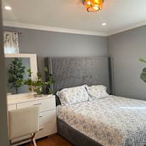 Jo's room