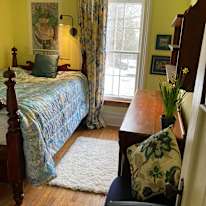 Dia's room