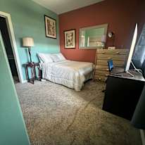 Nana Rey's room