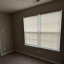Ginikki Crafter's room